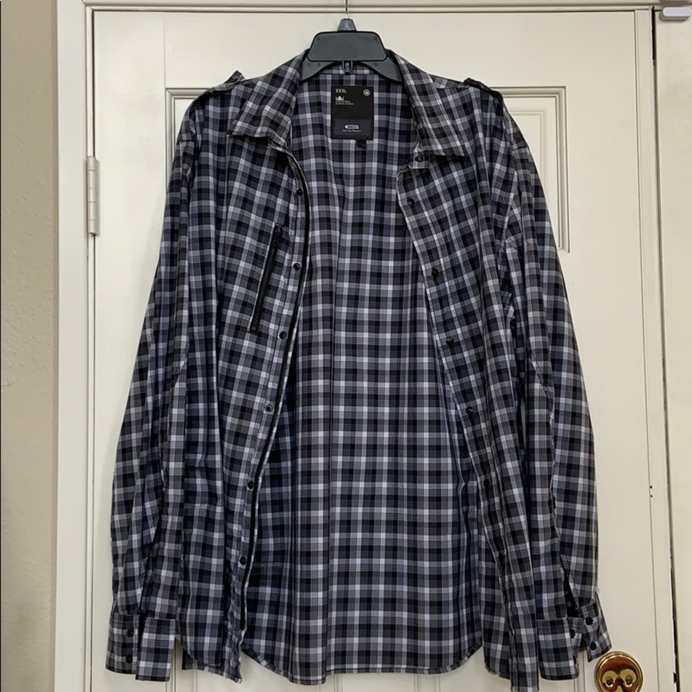 G-Star men’s XXXL plaid shirt.